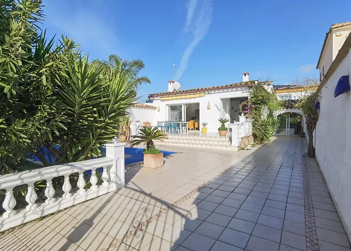 Leon Inmo Casa Silvy - 12197 Empuriabrava
