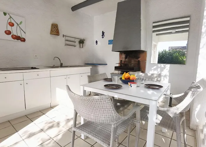 Leon Inmo Casa Silvy - 12197 Empuriabrava